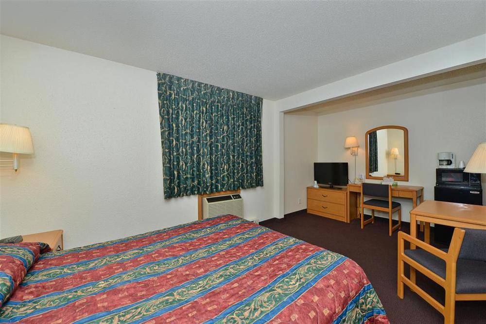 Americas Best Value Inn And Suites Bismarck Quarto foto